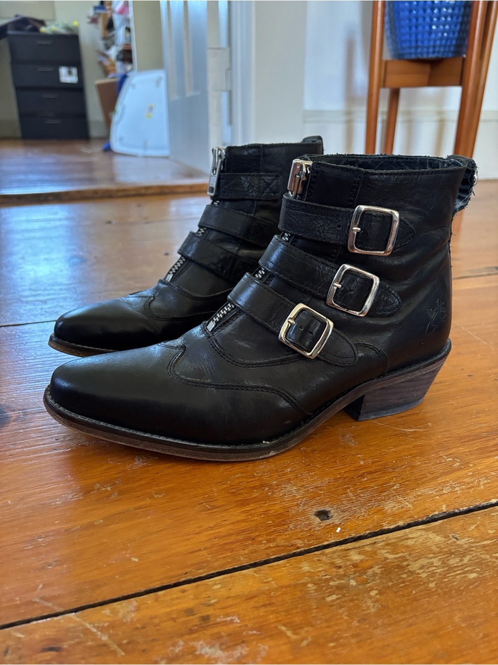 John Fluevog retired Jett Black Leather Triple-Buckle Ankle Boots size 7.5